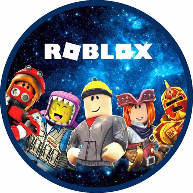 Roblox tema kageprint med spilfigurer og galakse baggrund.