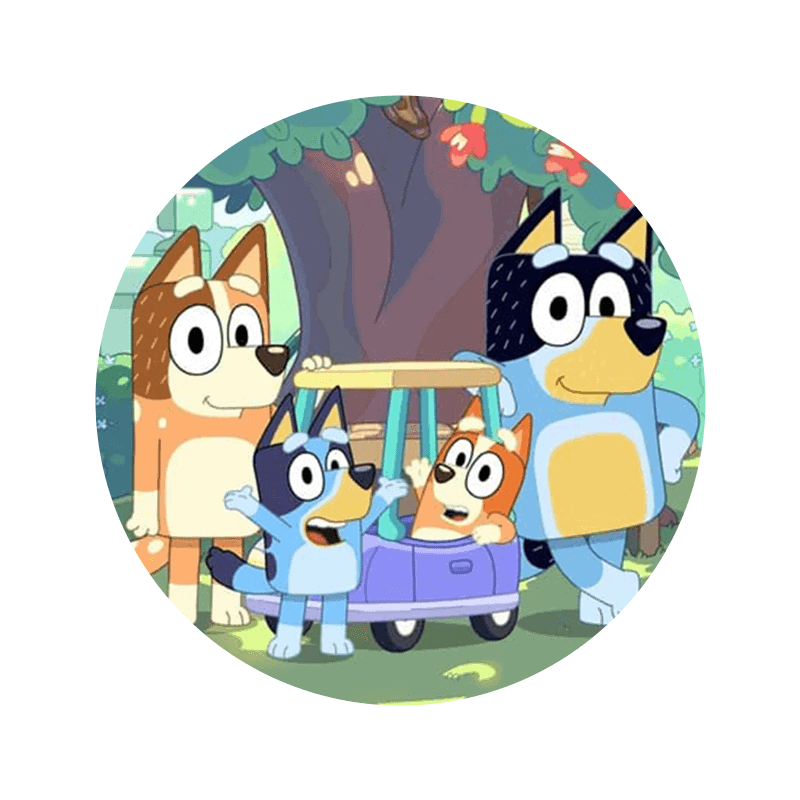 Kageprint med tegneseriehunde i naturen, perfekt til børnefødselsdagen.