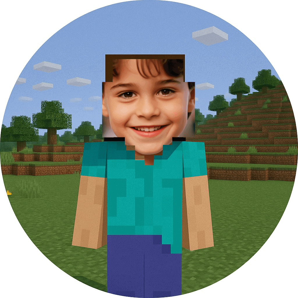 Ung dreng med Minecraft-inspireret ansigtsudskæring, baggrund med blokke og træer.